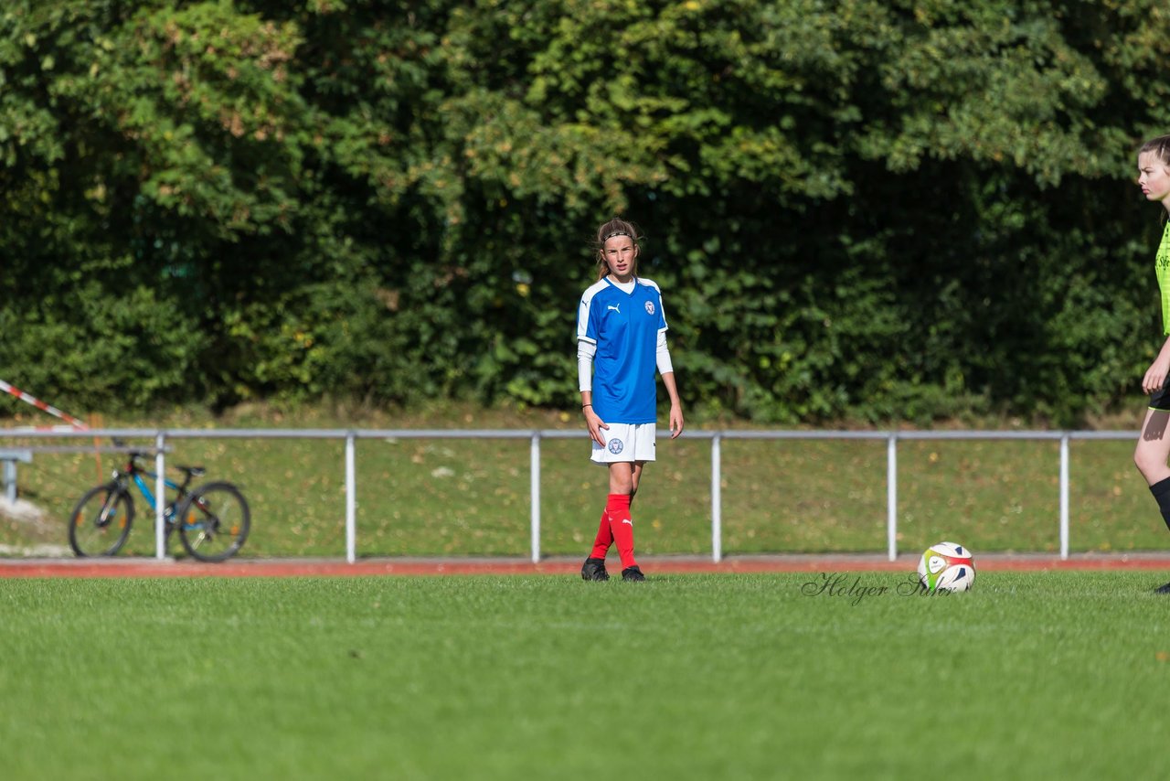 Bild 51 - B-Juniorinnen TSV Schoenberg - Holstein Kiel : Ergebnis: 0:23